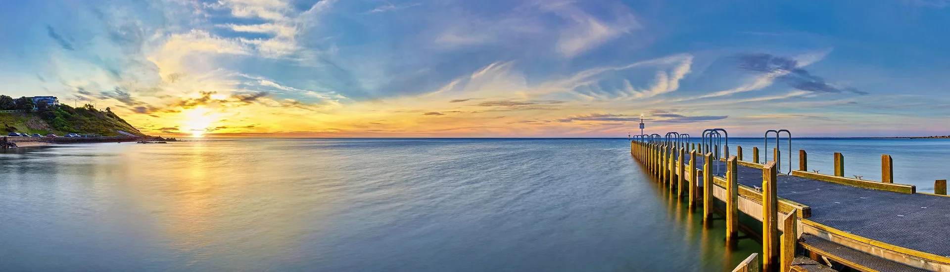 Ruhiges Landschaftsbild als visueller Einstieg in das Thema Reisearten