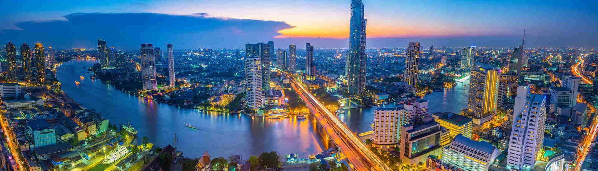 Eine Kombireise mit Sightseeing, Shopping und Strandurlaub ist die perfekte Möglichkeit, Bangkok in Thailand kennenzulernen
