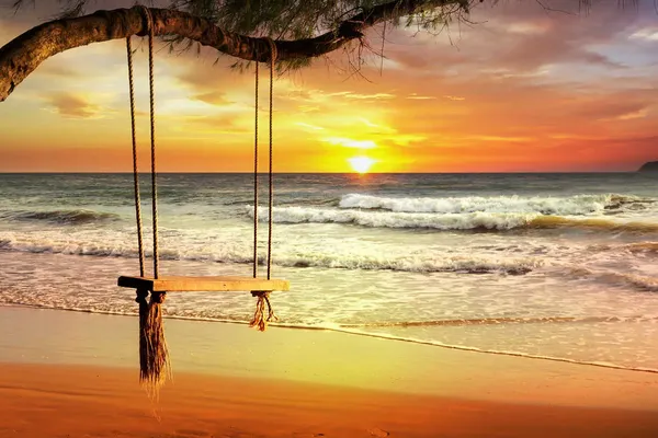 Traumhafter Sonnenuntergang auf Koh Samui – dein Inselhopping mit AsiaGo