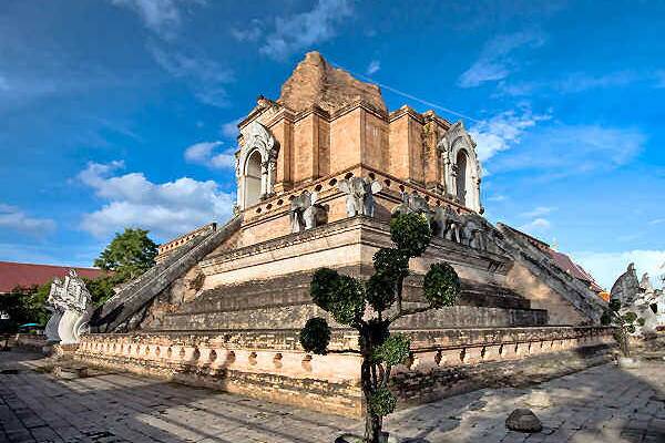 Wat Chedi Luang in Chiang Mai im Norden Thailands