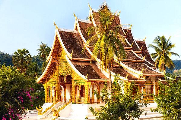 Tempel in Luang Prabang während einer Laos und Vietnam Rundreise mit anschließendem Badeaufenthalt auf Phu Quoc
