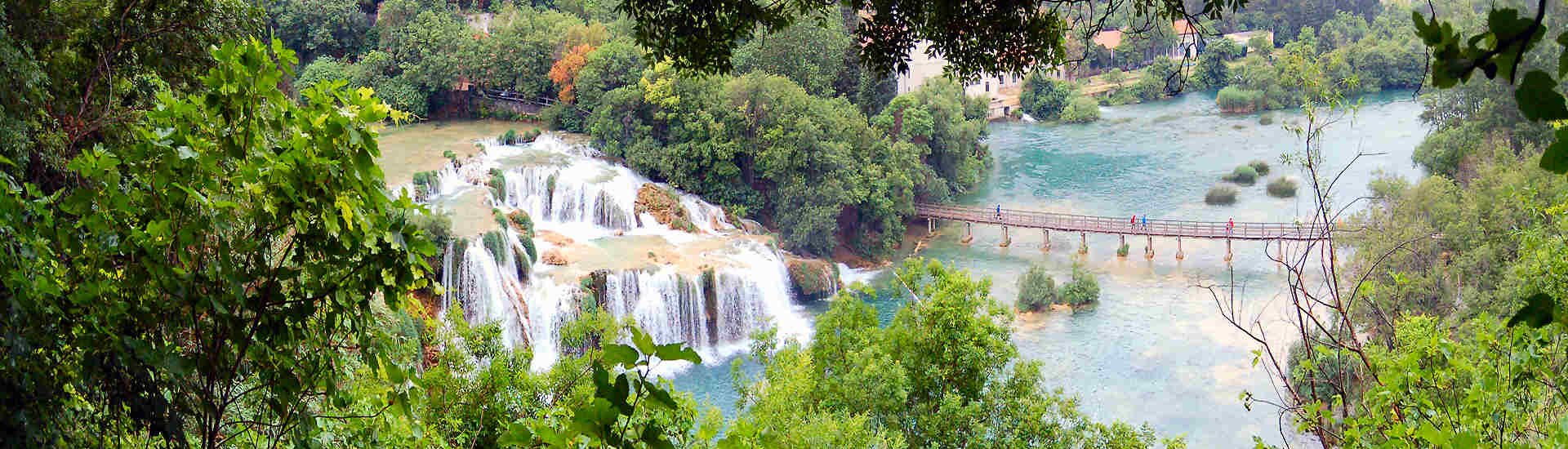 Chiang Mai ist bekannt für ihre Elefanten, Tempel, Nachtleben und guten Einkaufsmöglichkeiten