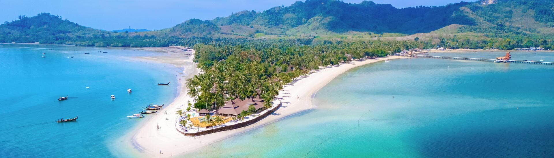 Inselhopping in Asien: Traumhafte Strände und kristallklares Wasser erkunden