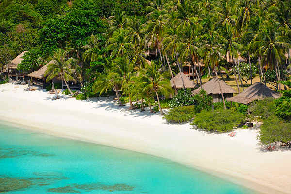 Der Sairee Beach ist der längste Strand auf Koh Tao