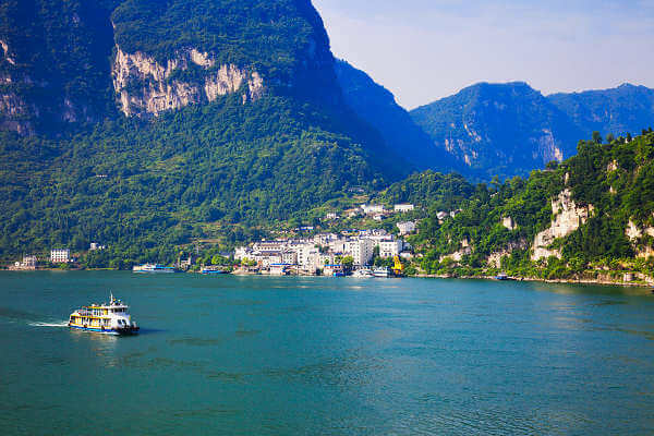 Der Yangtze Fluss in China mit dem Dreischluchten Staudamm