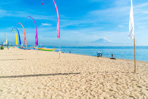 Sanur zählt zu den beliebtesten Badeorten auf Bali und einer der besten Badestränden von ganz Bali