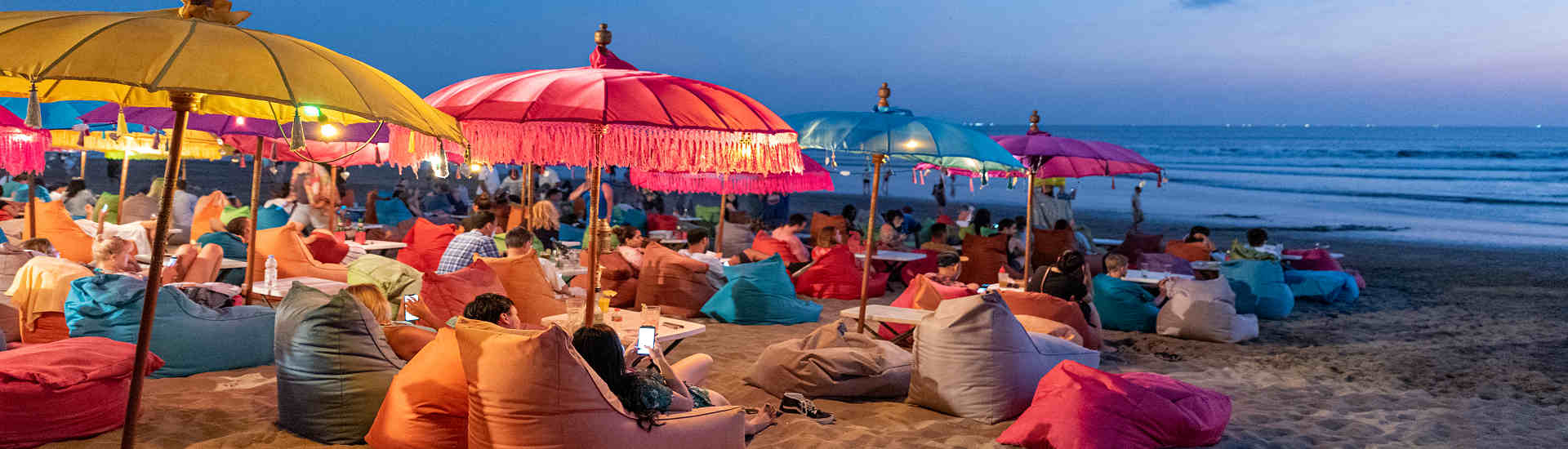 Kuta Beach auf Bali – Perfekter Strand für Wellenreiter und Sonnenanbeter mit AsiaGo