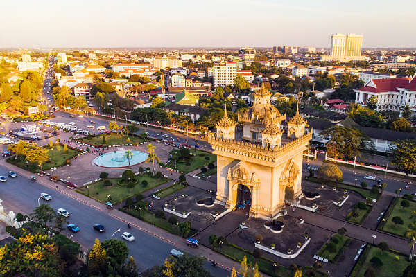Vientiane Hauptstadt von Laos liegt am Mekong Fluss und grenzt an Thailand