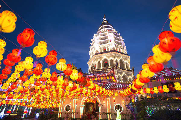 Der Kek-Lok-Si-Tempel ist eine chinesisch und buddhistische Kultstätte von George Town auf der Insel Penang von Malaysia