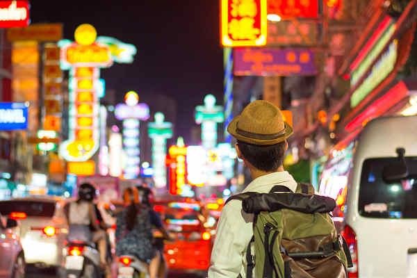 Erleben Sie das aufregende Nachtleben in Pattaya