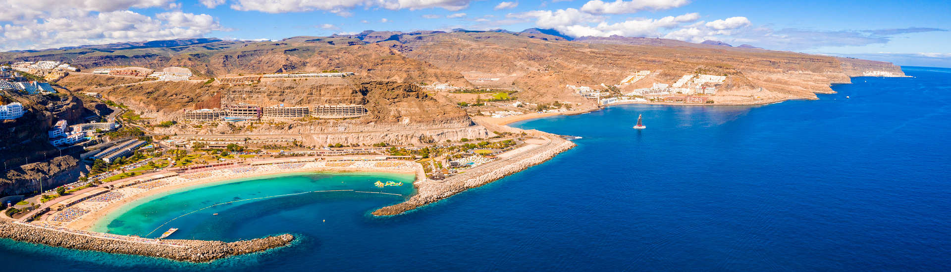 Amadores Beach auf Gran Canaria – Perfekt für ruhigen Strandurlaub Gran Canaria: Entspanne am Amadores Beach – Dein nächster Strandurlaub