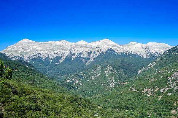 Griechenland Reisen: Peloponnes und Taygetos-Gebirge erleben Aussicht auf das Taygetos-Gebirge auf der Peloponnes-Halbinsel in Griechenland