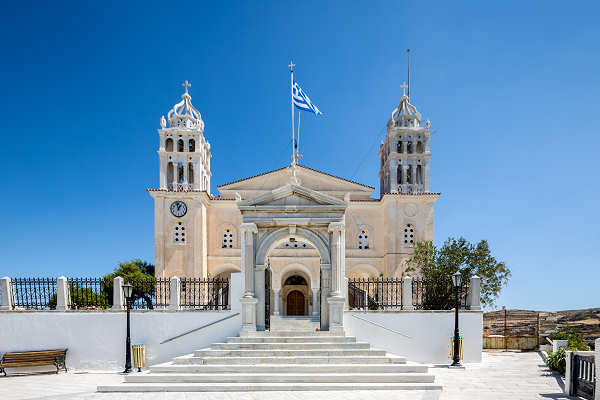 Panagia Ekatontapyliani – Die beeindruckende Kirche mit Geschichte Panagia Ekatontapyliani – Byzantinische Kirche auf Paros
