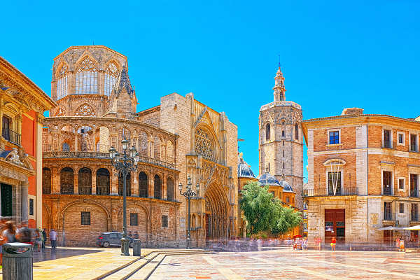 Valencia Kathedrale – Perfekter Ort für einen Urlaub auf dem spanischen Festland