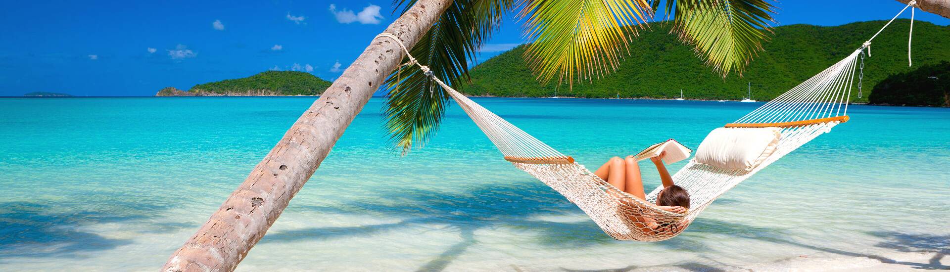 Hängematte am Traumstrand von Mauritius - Entspannen Sie im Paradies während der besten Reisezeit.