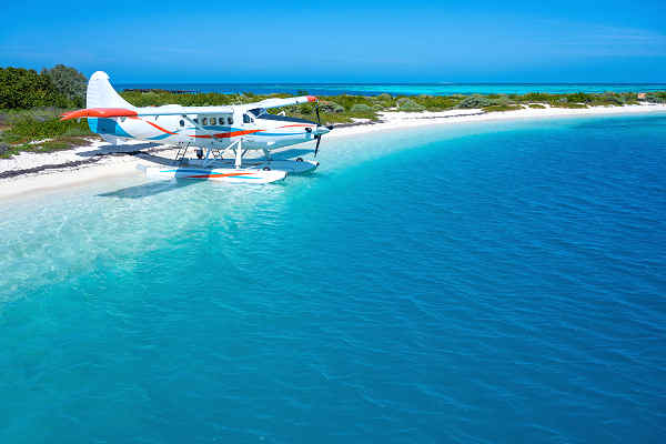 Ein unvergessliches Erlebnis – Inselhopping mit dem Wasserflugzeug in der Karibik